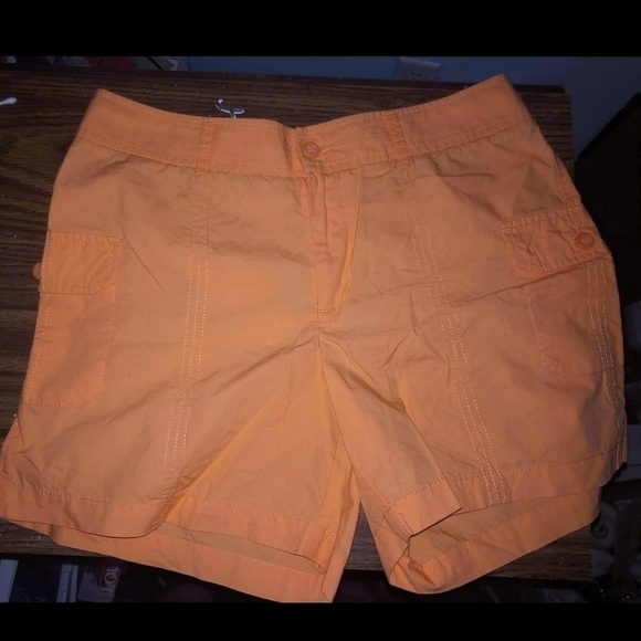 Dockers Light Neon Orange Cargo Shorts 100% Cotton Women's 6 Summer Casual EUC - Picture 1 of 5